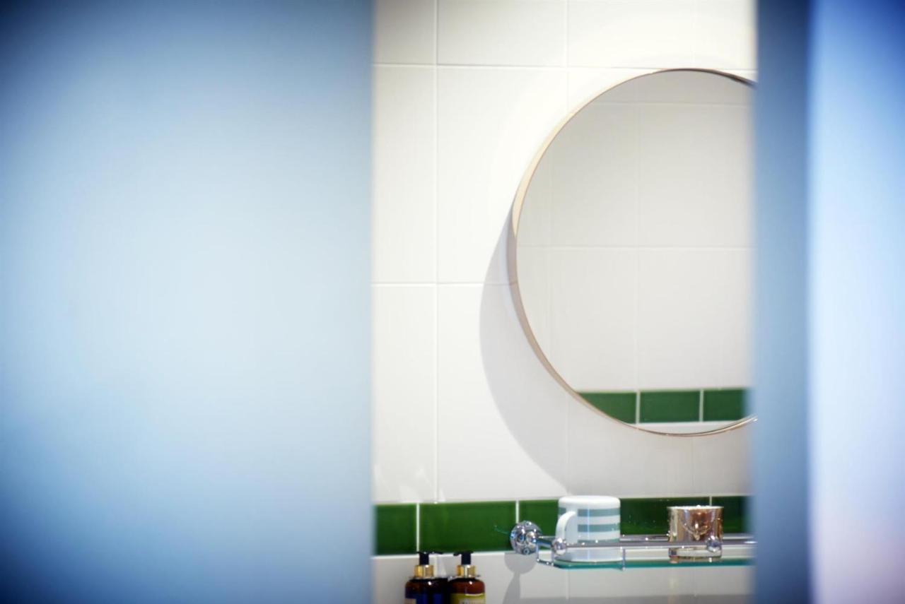 Embankment Hotel ベドフォード エクステリア 写真